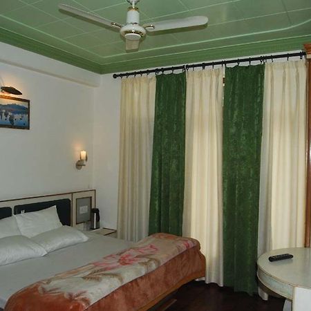 Hotel Dream Palace 穆索里 外观 照片