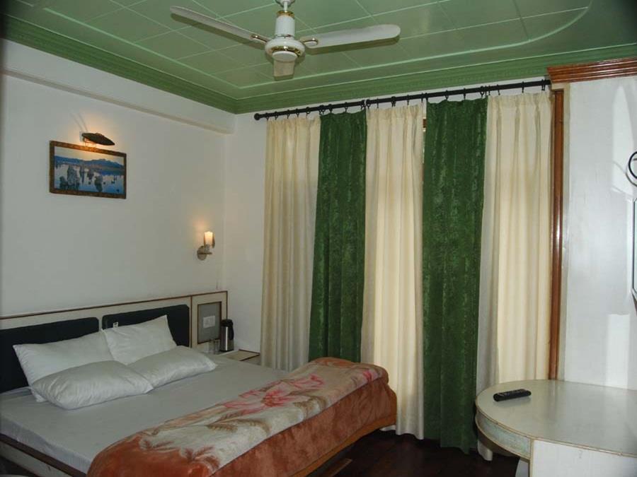Hotel Dream Palace 穆索里 外观 照片